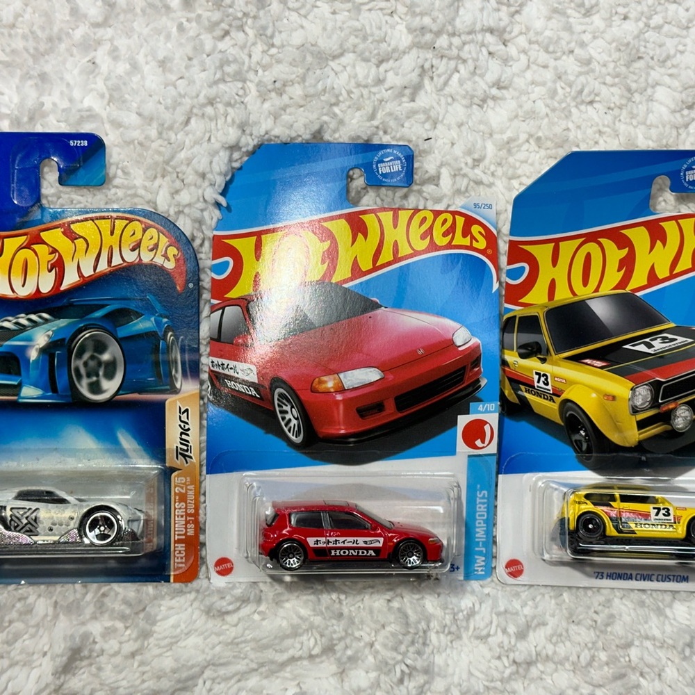 Die-Cast Car Set - Red, Blue, Yellow
